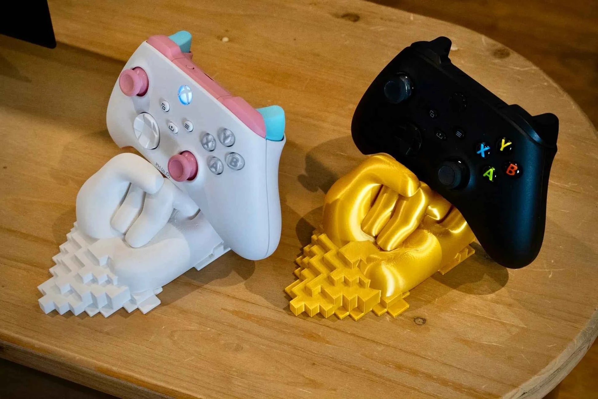 Hand Controller Stand for Ultimate Gaming Organization