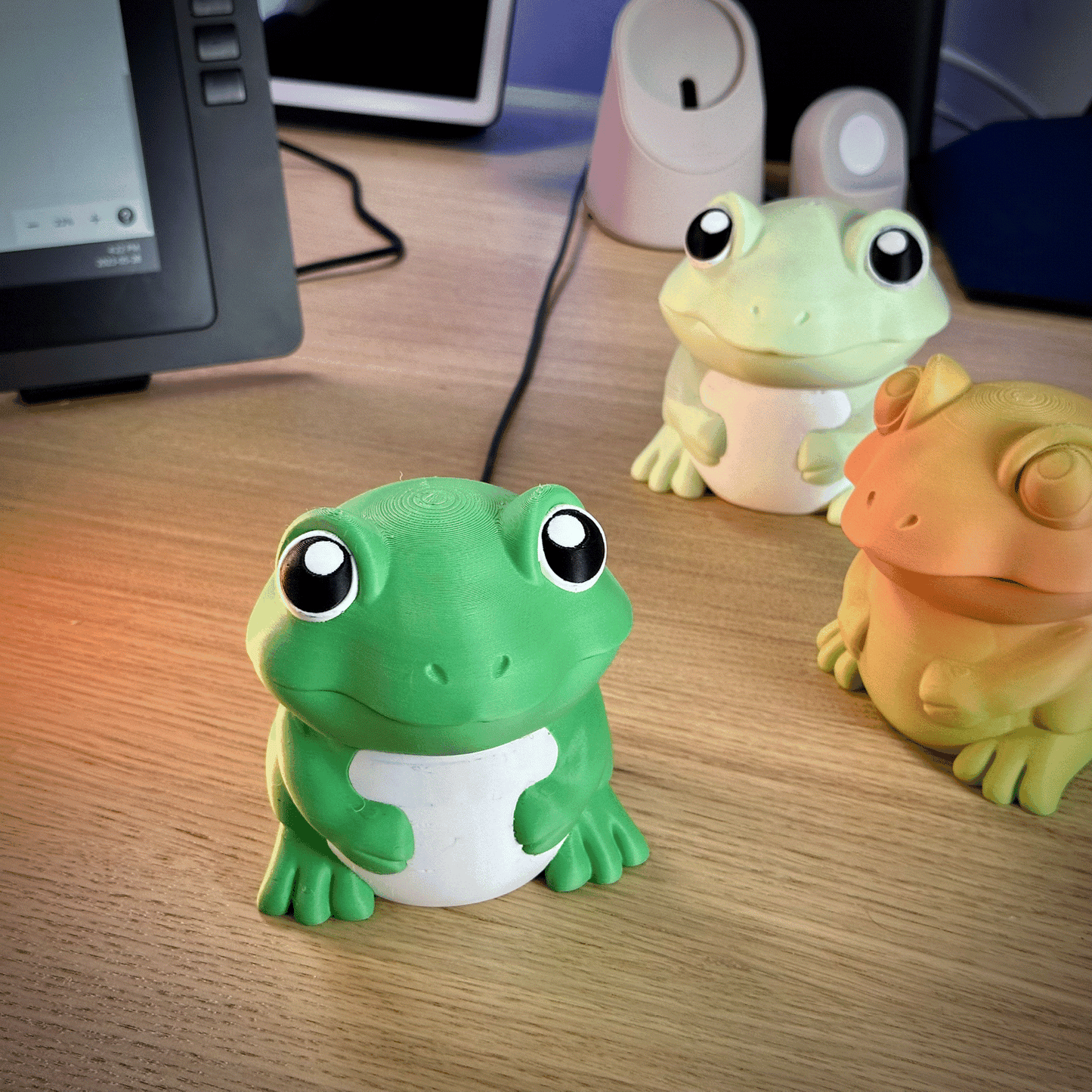 Frog Cable Holder - Single Colour - Layernardo