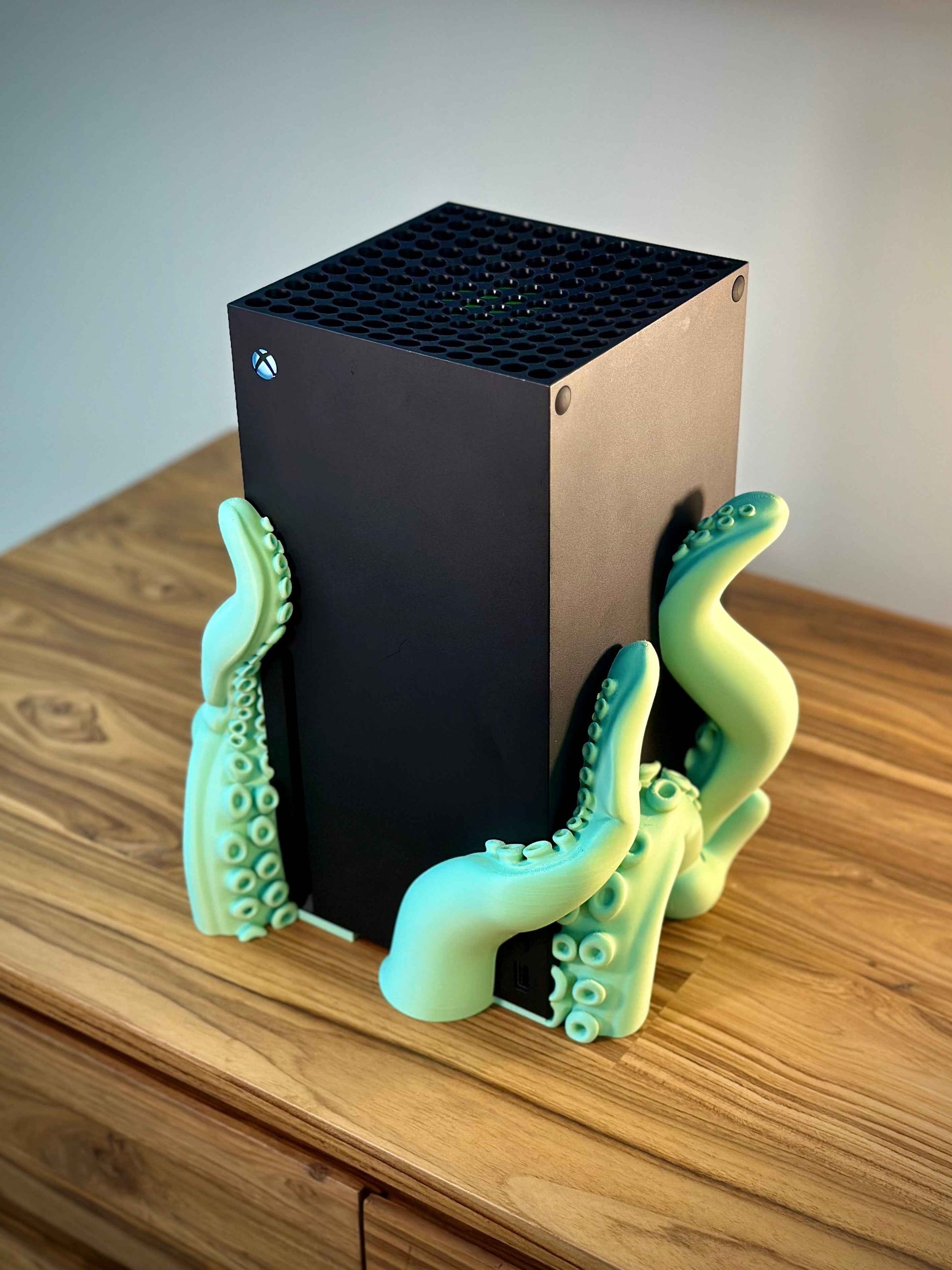 Xbox Series X Tentacle Dock - Enhance Your Gaming Setup