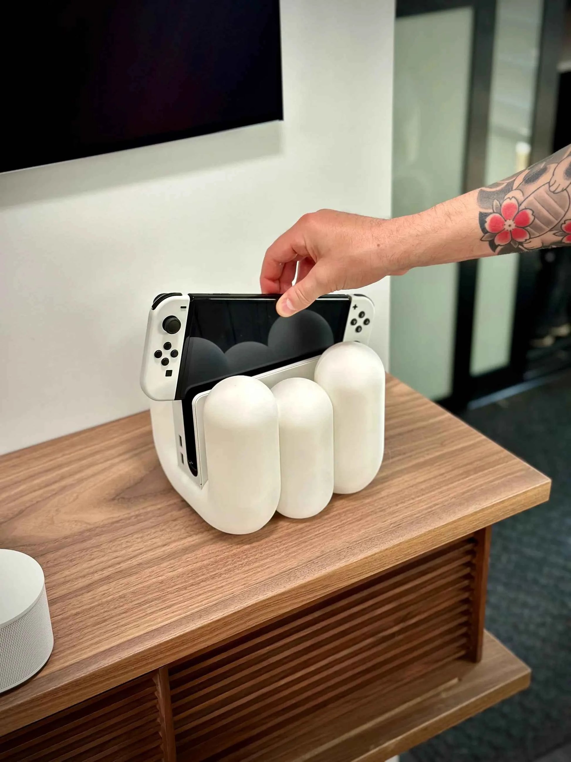 Switch Capsule Dock for Nintendo Switch OLED & Classic - Ultimate Gaming Charging Station
