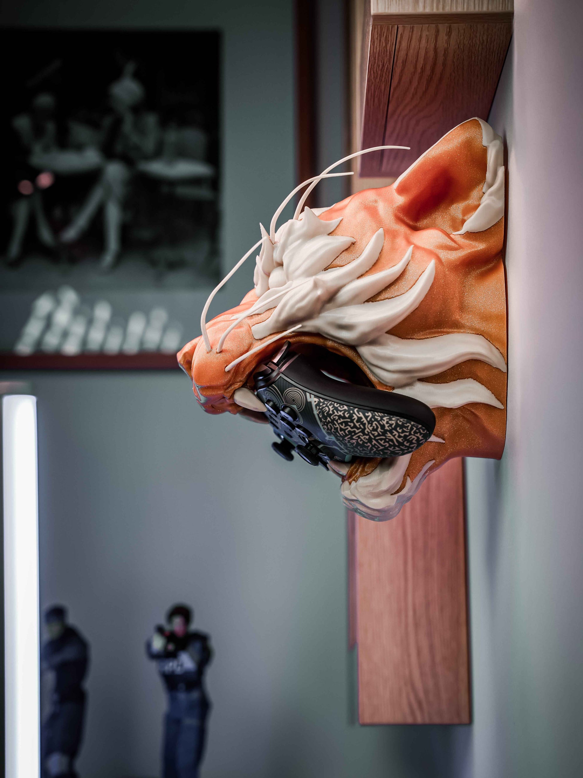 Tiger Gaming Controller Stand - The Ultimate Organizer for Your Gaming Gear